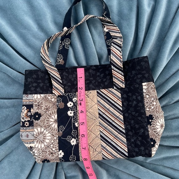 Handmade Quilted Bag - Picture 4 of 8